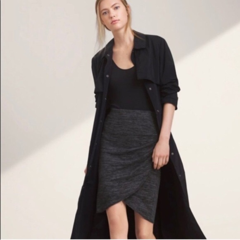 Wilfred Tyra Skirt (Soft + Stretch)